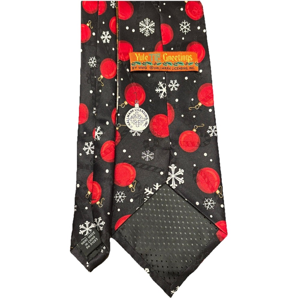Hallmark Yule Tie‎ Greetings Christmas Necktie Snowflakes Ornaments Holiday